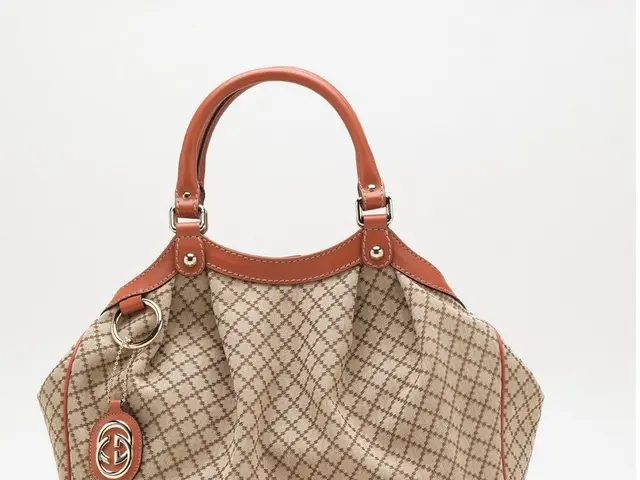 Upcoming tight inventory deadlines for Amazon's 2025 holiday shopping season