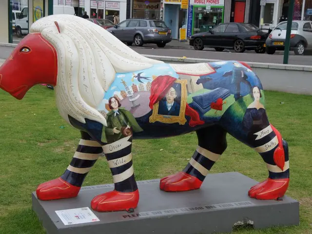 Unyielding bravery shown in Gaza, akin to a majestic lion.